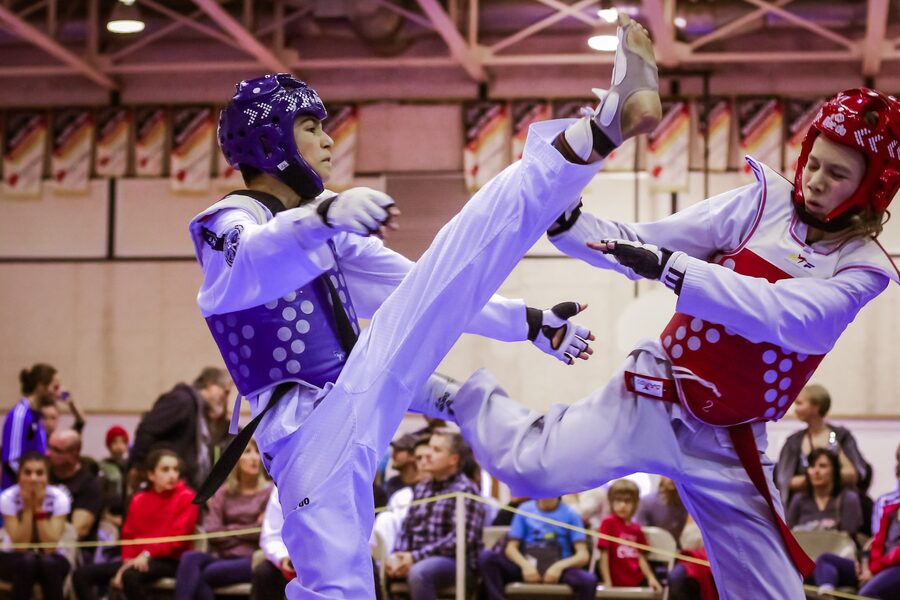 Cours d'ados et d'adultes au Club de Taekwondo Pointe-Lévy
